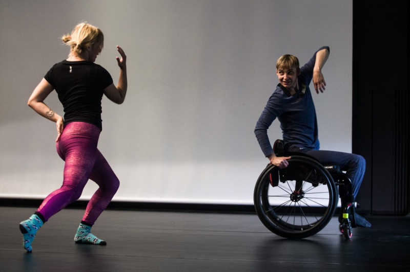 Taniec i&nbsp;niepełnosprawność: przekraczanie granic