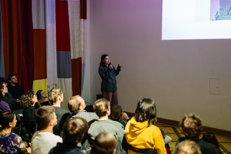 TŁO, Background Check, rozmowy ze&nbsp;wschodzącymi polskimi architektami i&nbsp;architektkami, w&nbsp;ramach cyklu Otwieramy się! w&nbsp;Centrum Sztuki Współczesnej Zamek Ujazdowski, fot. Dominika Jaruga