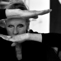 Carolyn Carlson Company at work