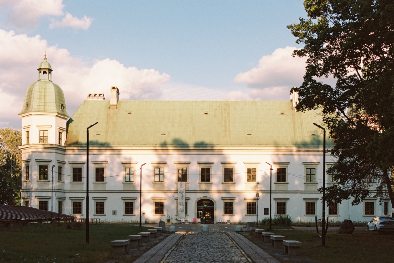 Standardy wynagrodzeń i badania pola artystycznego w&nbsp;Centrum Sztuki Współczesnej Zamek Ujazdowski&nbsp; &nbsp;
