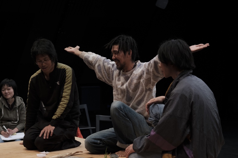 hyslom (Itaru Kato, Fuminori Hoshino, Yuu Yoshida)